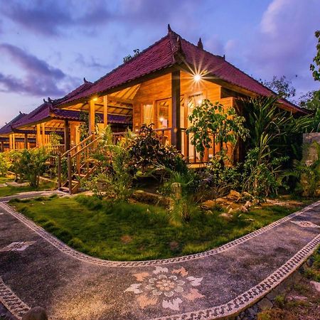 D'Coin Lembongan Hotel Nusa Lembongan Exterior foto